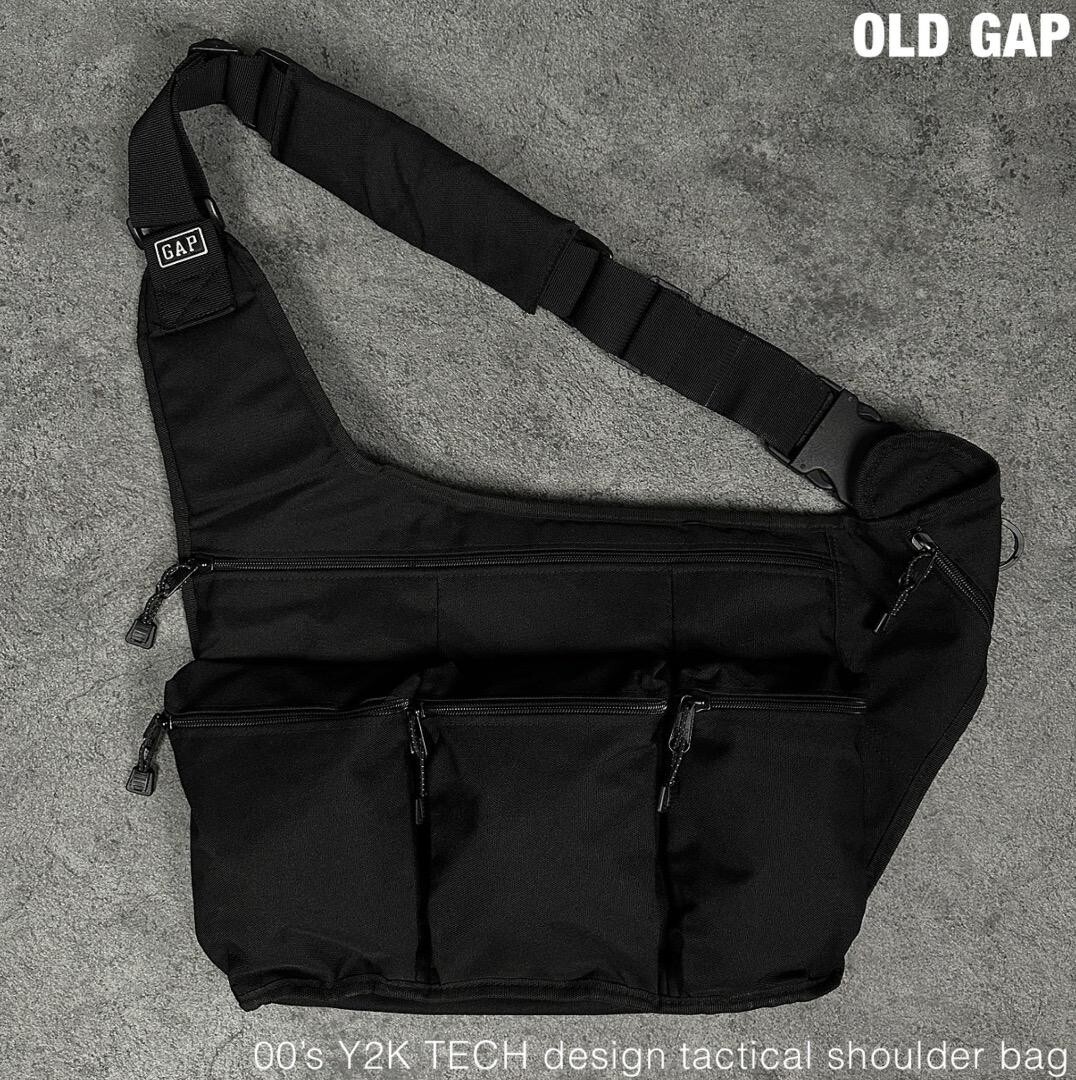 old gap ギャップ　黒　ブラック　メッセンジャーバッグ　古着　y2k old gap ギャップ 黒 ブラック メッセンジャーバッグ 古着 y2k