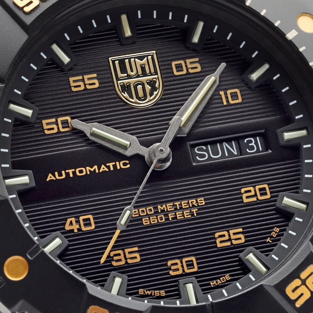 Pre-owned Luminox Xs.3865.gold Le Master Carbon Seal 45 Mm Rubber Automatic Men's Watch