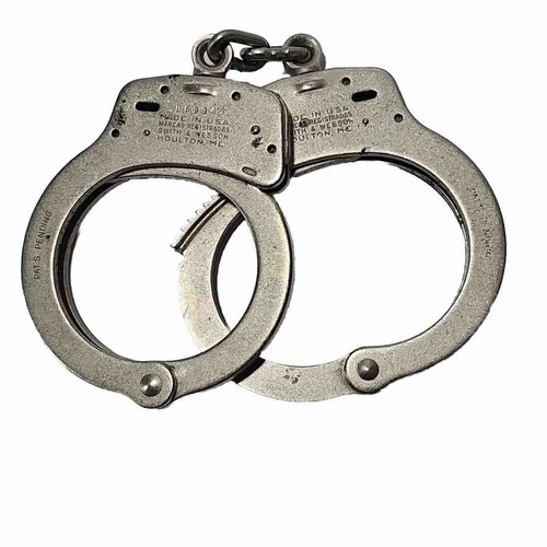 Smith & Wesson Police Handcuffs USA Made No Key 869345