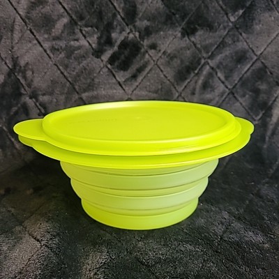 Tupperware Flatout!  3 cup Bowl 5452A + Lid 5454A-A LIME AID Green Collapsible