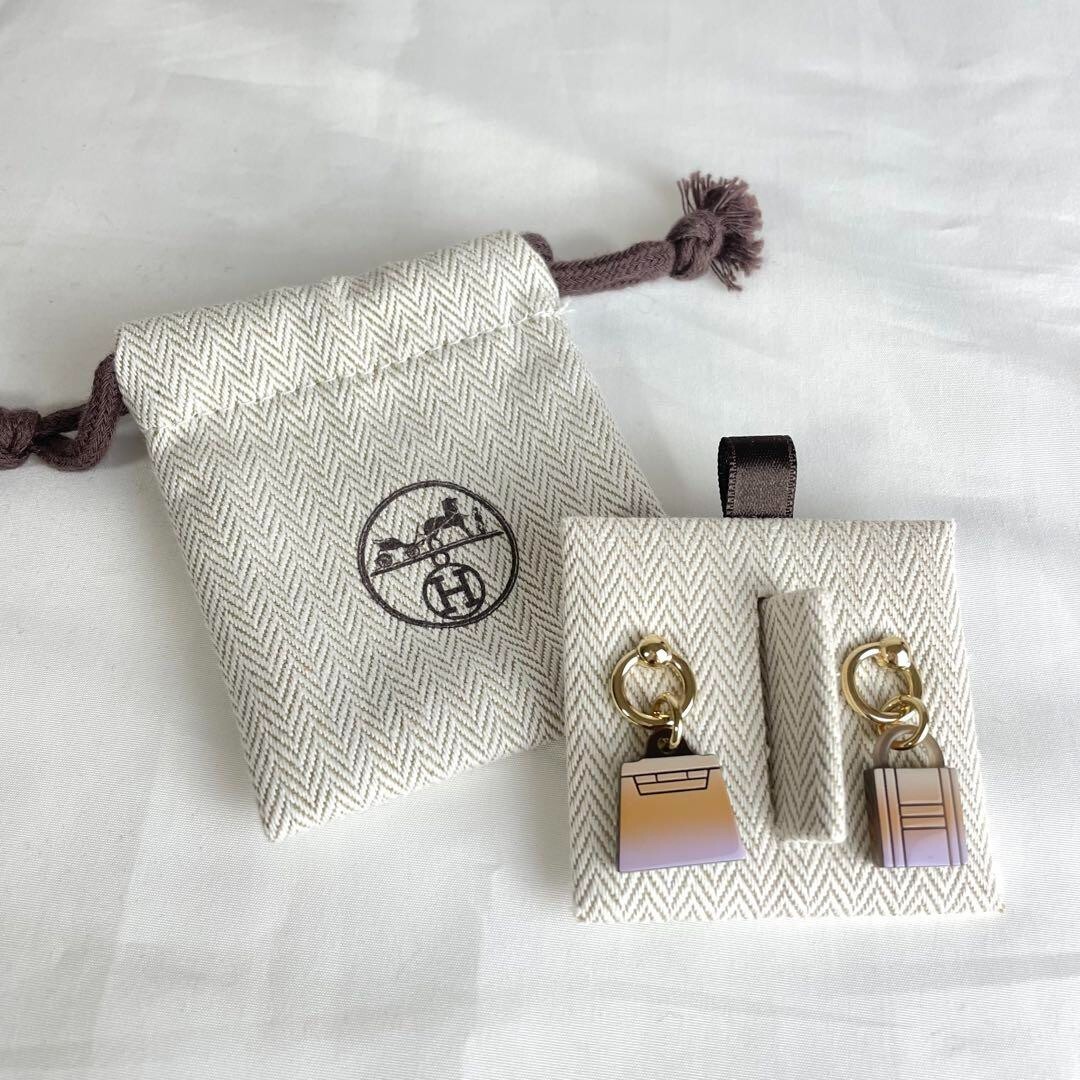 【HERMES】AMULETTE MAROQUINIER EARRINGS アミュレット ピアス HERMES】AMULETTE MAROQUINIER EARRINGS アミュレット ピアス