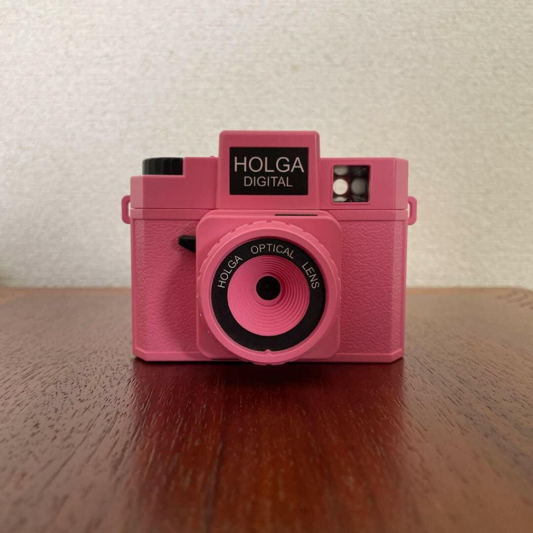 生産終了の為貴重！！HOLGA DIGITAL ピンク