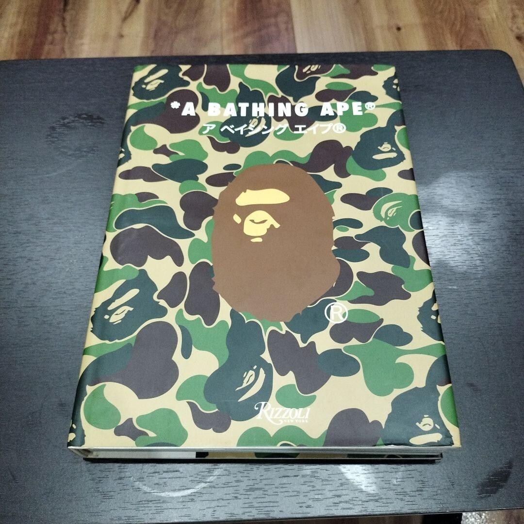 BAPE ARCHIVES BY NIGO 初版本 Amazon.co.jp: BAPEARCHIVES BY NIGO : NIGO, 榎本一生, 鈴木