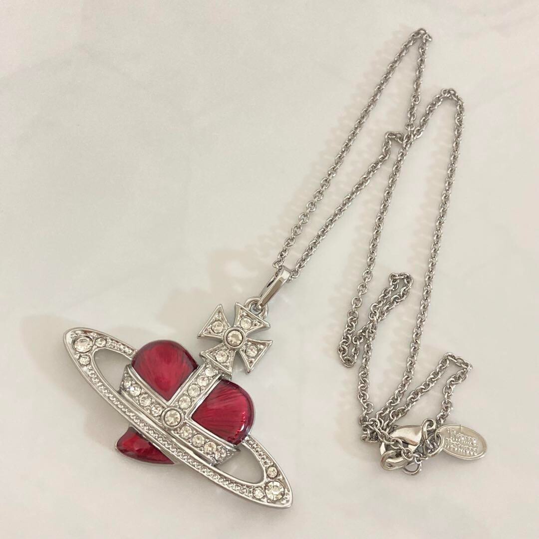Vivienne Westwood ディアマンテネックレス　ラージサイズ　レッド Vivienne Westwood Diamante Heart Orb Large Necklace Silver