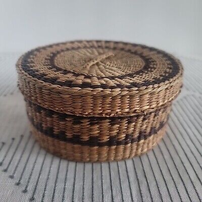 Vintage Woven Seagrass Small Trinket Box Lidded Basket 6'' x 2.75''