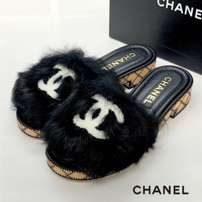 CHANEL Shearing Fur Sandals CC Logo EU 39 Black Used From
