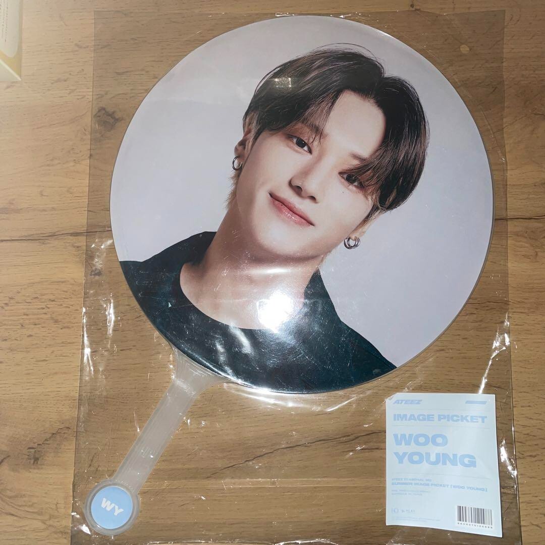 ATEEZ WOOYOUNG サイン ATEEZ WOOYOUNG SIGNATURE