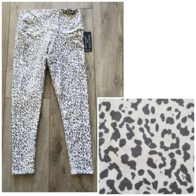 EVOLUTION & CREATION Cheetah Print High Waist Women's Medium Leggings Yoga Pants