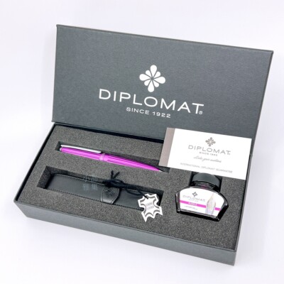 Diplomat Aero Edition Purple Fountain Pen Ink and Leather case Set