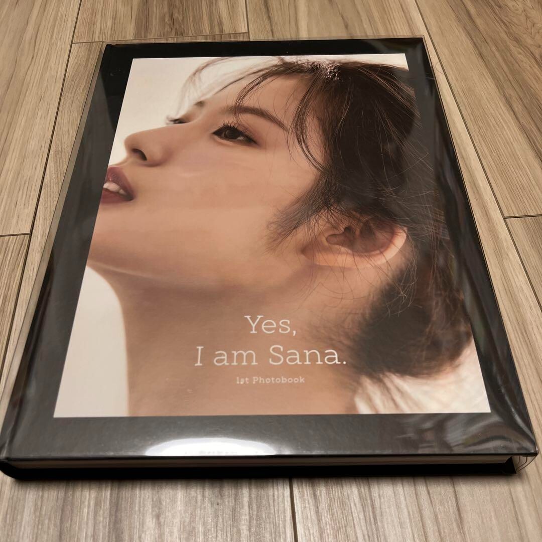 K-POP・アジア Yes, I am Sana. 1st Photobook Amazon.com: Twice Sana Yes, I Am Sana 1st PhotoBook White