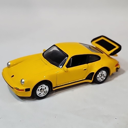 2002 Hot Wheels 100% Motor Trend Parts 1:64 Porsche 930