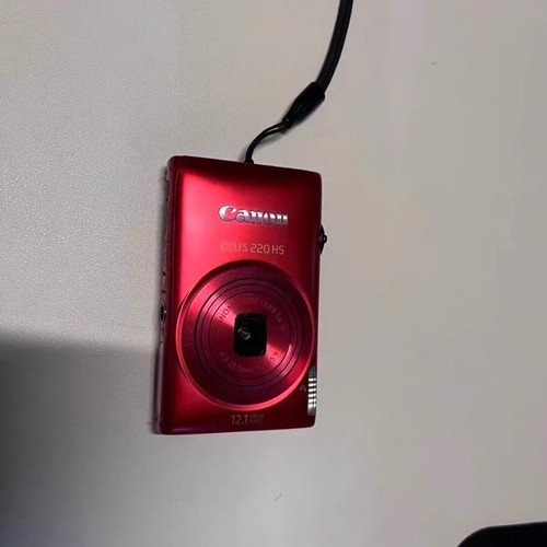 Canon IXUS 300 HS 赤 Canon IXUS 300 HS Digital Camera - Red (10.0 Megapixel, 3.8x
