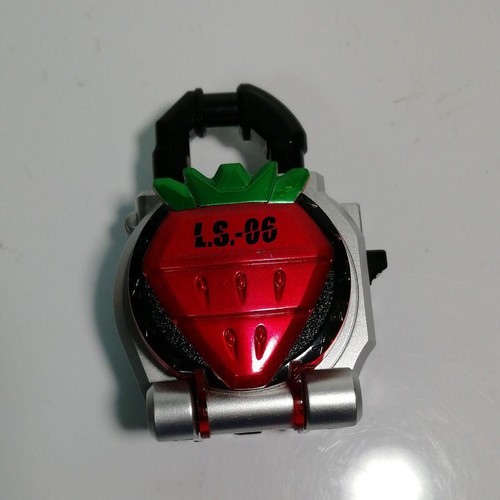 みりあん☺︎11 Kamen Rider Gaim DX Ichigo Lock Seed L.S.-06 Strawberry