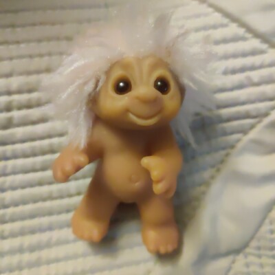 Vtg 1985 DAM BABY / TODDLER - 3'' Dam Troll Doll  Light Pink Hair 80s Toys