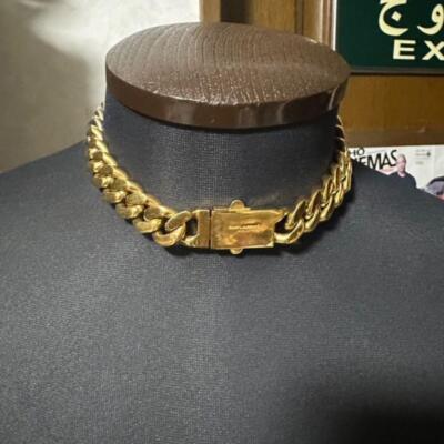 【送料&関税込】Saint Laurent Logo Detailed Chainlink Neckla Saint Laurent Logo Detailed Chainlink Necklace | italist