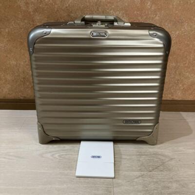 Rimowa Topaz Business Trolley Lufthansa 2 Wheels 28L Stealth