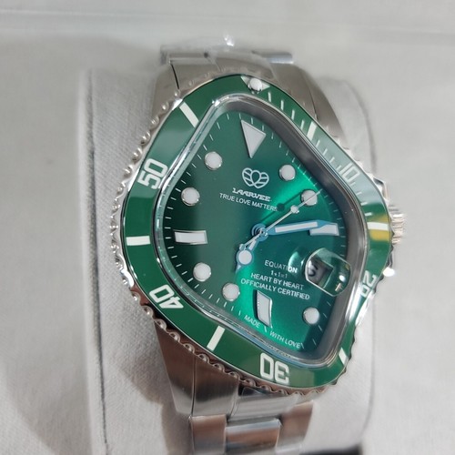 Pre-owned Laarvee Pea001 - Green Sgrn Hulk Wristwatch Crash Silver In Hand