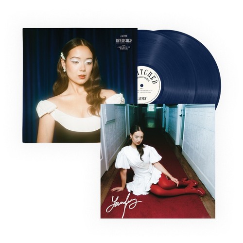 A*5様 Laufey　Bewitched　直筆サイン入りレコード Laufey Signed Bewitched Framed Vinyl Cloudy Record B&N Excl