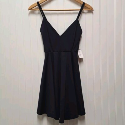 NWT Windsor Dress Juniors S Navy Blue Knit Sleeveless Mini Skater V-Neck Stretch