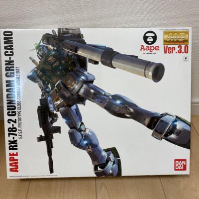 Bandai Hong Kong AAPE MG RX-78-2 Gundam GRN-CAMO Limited Ver
