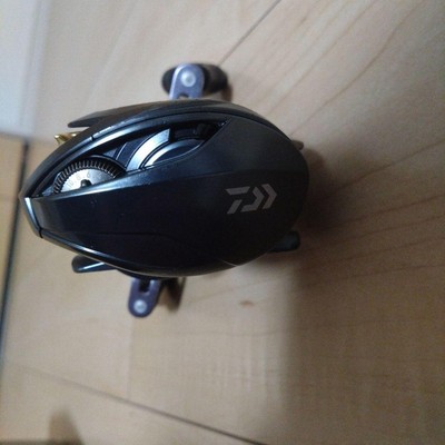 DAIWA STEEZ A TW 1016SH 7.1:1 Gear Right Handle Baitcast Fishing Reel