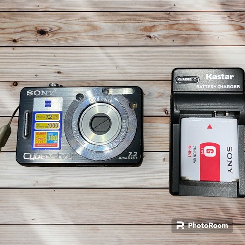 【美品】SONY Cyber-shot DSC-W550 Sony Cyber-shot DSC-W550 14.1MP Digital Camera - Silver for