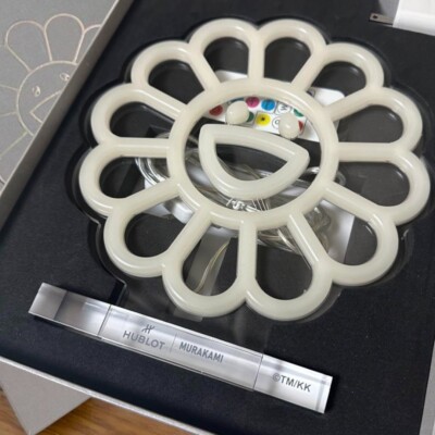 HUBLOT x MURAKAMI TAKASHI Collaboration Rainbow Smiling