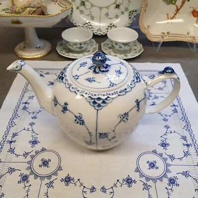 Rare Royal Copenhagen Blue Fluted Half Lace Teapot #142-143, 1st Quality
