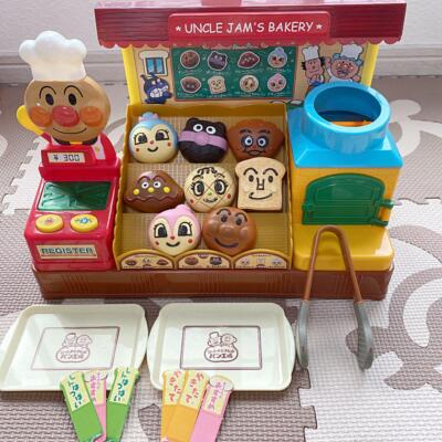 Welcome Anpanman! Jam Uncle's Fresly Baked Bread Factory