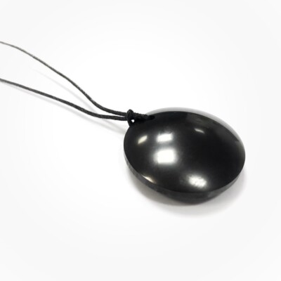 Pendant of shungite Lens C60 Fullerenes Karelia EMF protection 45% carbon
