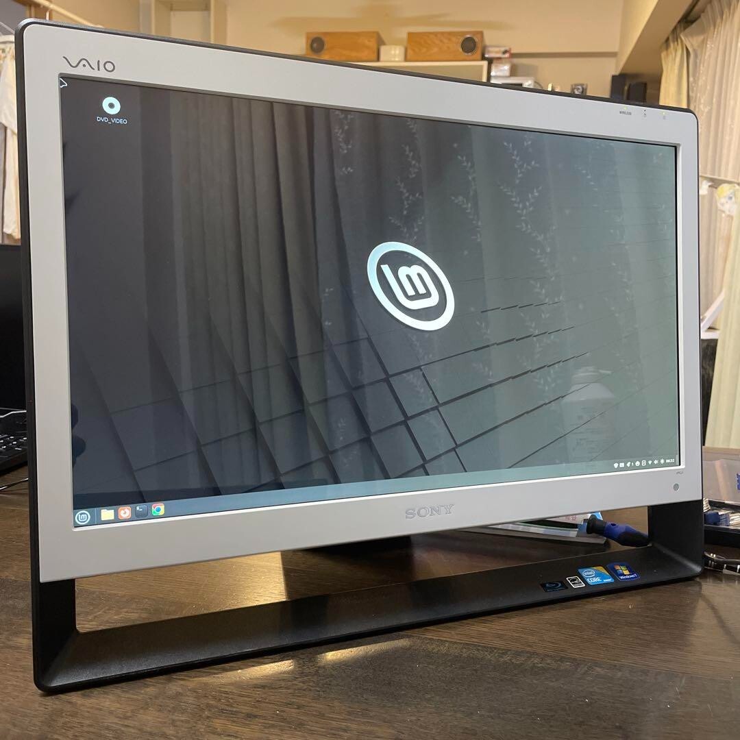SONY VAIO VPCJ128FJ Linux mint メモリ8GB $_57.JPG?set_id=880000500F