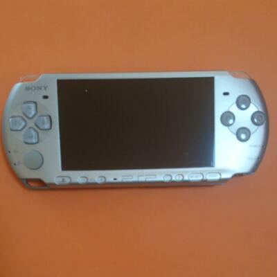 PSP 3000 Gundam VS Gundam Silver Limited Edition Console