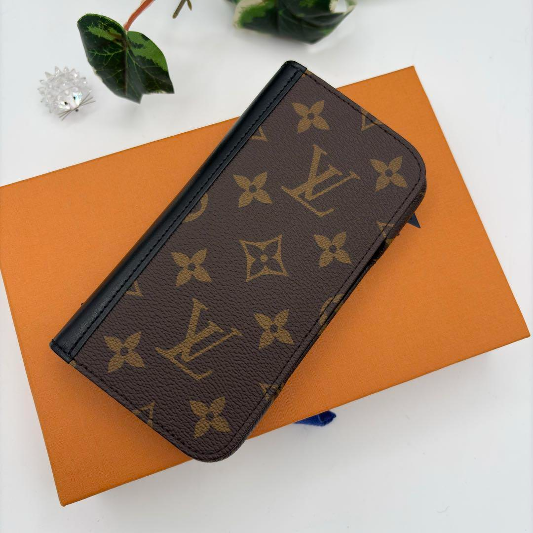 Louis Vuitton IPHONE 16 PRO Folio Case Japan Exclusive Louis Vuitton IPHONE 16 PRO Folio Case Japan Exclusive