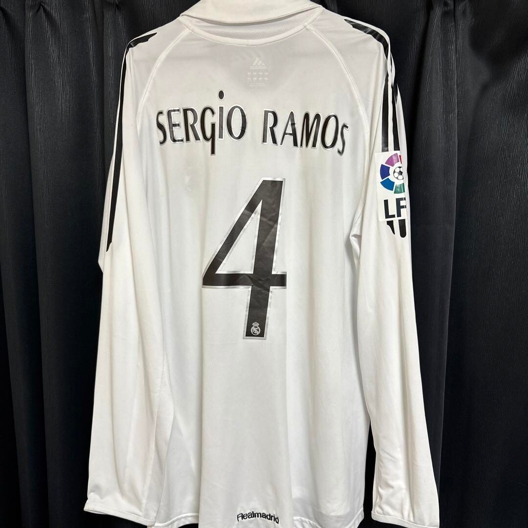 レアル・マドリード SERGIO RAMOS ユニフォーム4番 レアル・マドリード SERGIO RAMOS ユニフォーム4番 - メルカリ