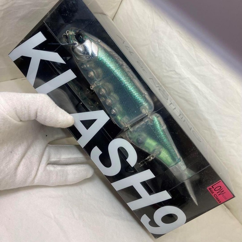 DRTのKLASH（K9）Low  Crystal Flash DRT Klash 9 Crystal Flash Low Float 4 Oz Class Swimbaits for