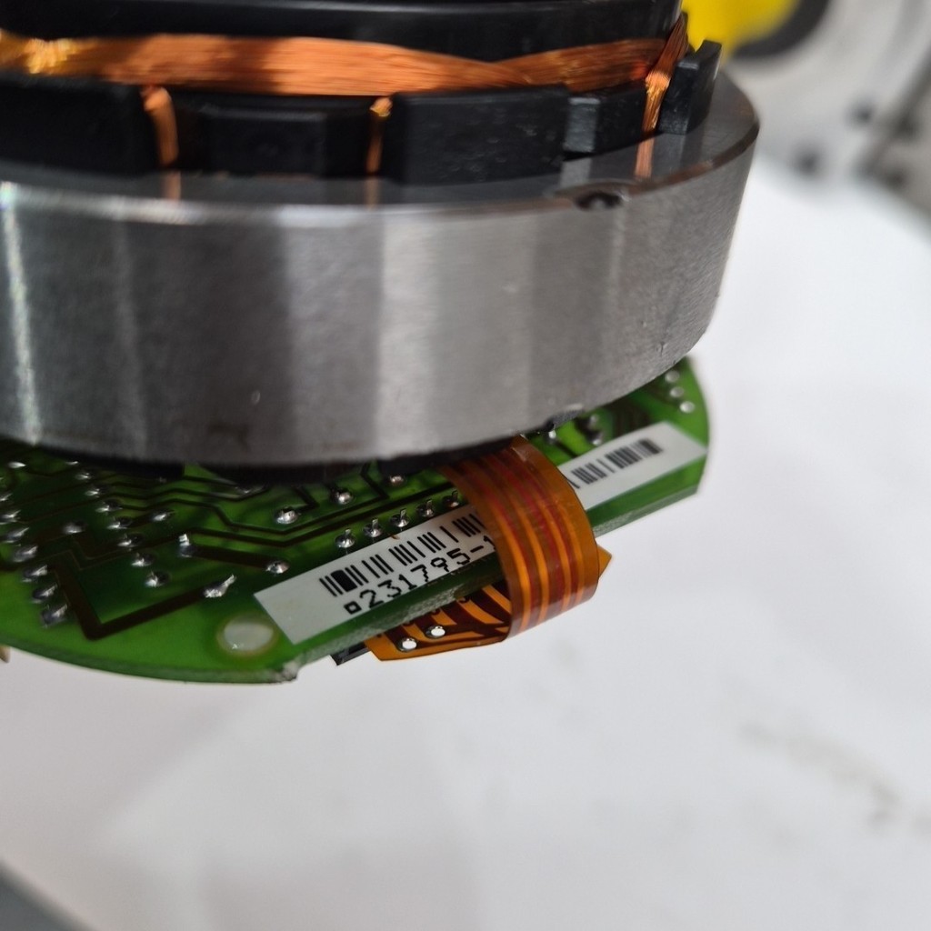 Indramat 109-0724-4B01-03 Servo Motor Encoder — 5