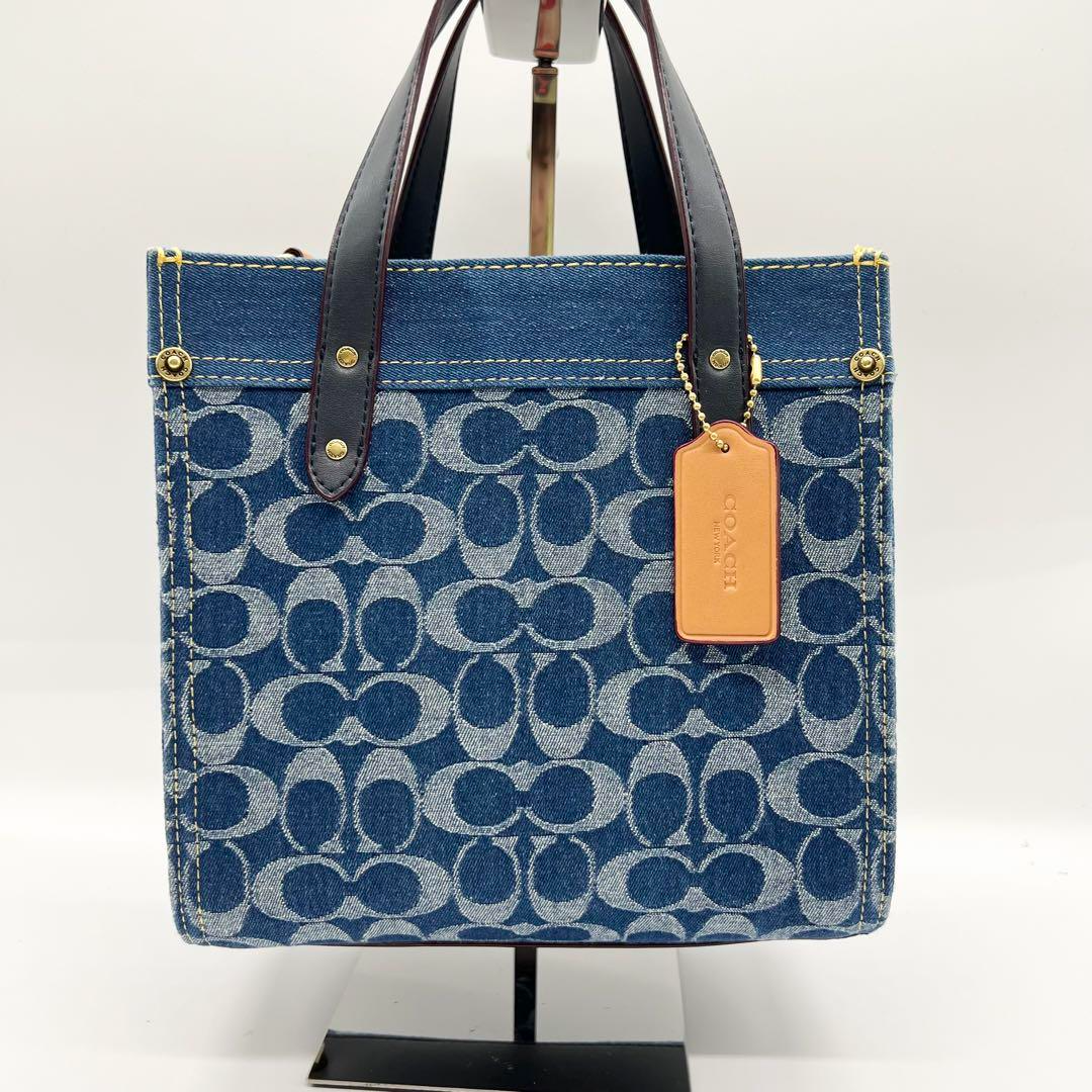 トートバッグ coach Field Tote 22 In Signature Denim $_57.PNG?set_id=880000500F