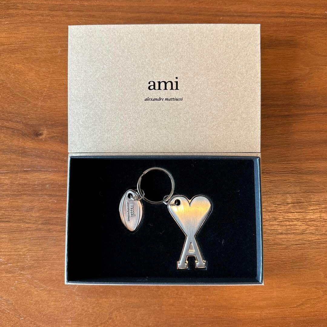 SALE【AMI】ロゴチャーム キーリング 楽天市場】ami paris アミパリス キーリング AMI DE COEUR