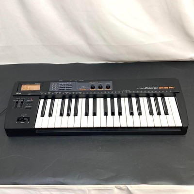 Roland SK-88 PRO Synthesizer Keyboard schwarz guter geprüfter Zustand