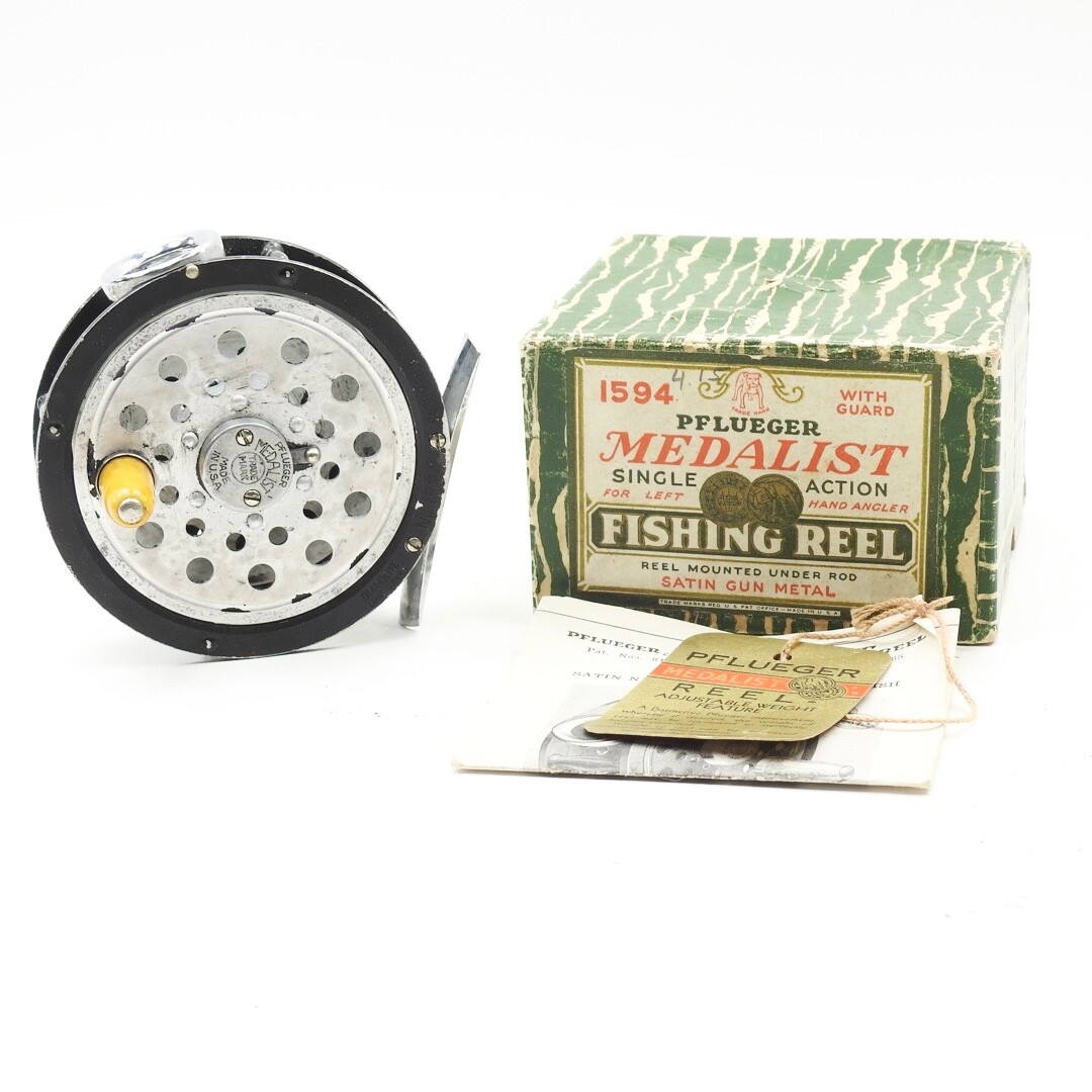 【レトロ品】 Pflueger Medalist Fly Reel 型番不明 レトロ品】 Pflueger Medalist Fly Reel 型番不明
