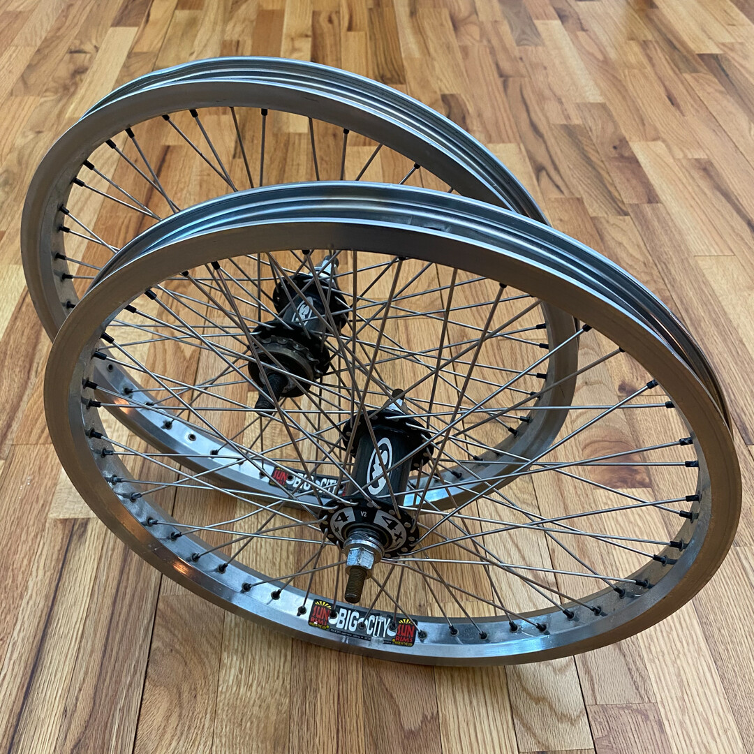 Schwinn XS 4X4 Sun Rims Big City 48 hole custom freestyle Schwinn XS 4X4 Sun Rims Big City 48 hole custom freestyle
