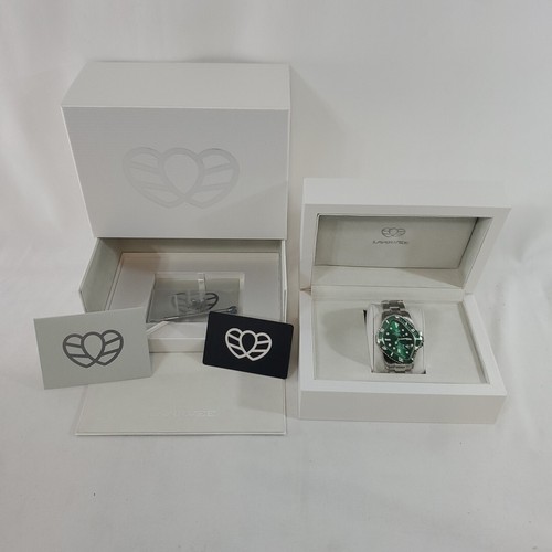 Pre-owned Laarvee Pea001 - Green Sgrn Hulk Wristwatch Crash Silver In Hand