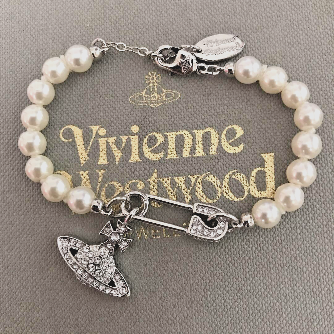Vivienne Westwood White Pearl Safety Pin Clip Charm Silver Bracelet