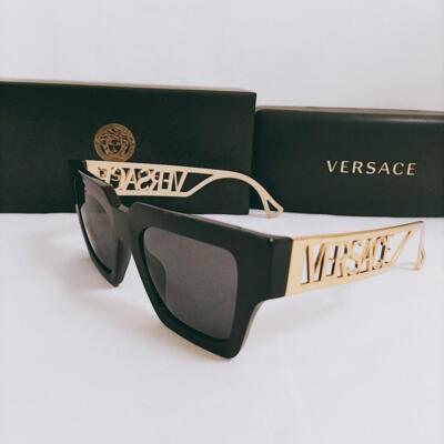 Versace ロゴ看板 Versace logo design wallpaper by societys2cent - Download on