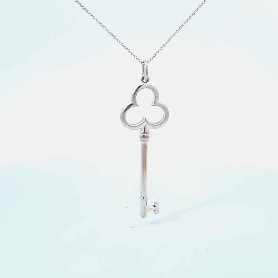 TIFFANY & CO. 925 Sterling Silver Clover Trefoil Key Pendant TIFFANY & CO. 925 Sterling Silver Clover Trefoil Key Pendant