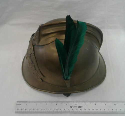 FRENCH BRASS FIREMAN'S HELMET (EARLY 1900'S)