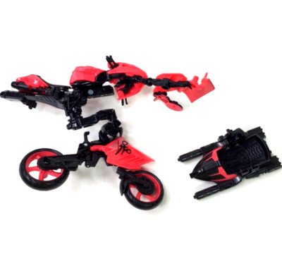 Transformers Revenge Of The Fallen ROTF Deluxe Class Arcee