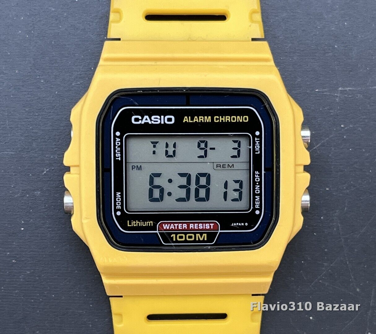 Very Rare 1988 Vintage CASIO Yellow W-720 (549) Japan T 38mm Very Rare 1988 Vintage CASIO Yellow W-720 (549) Japan T 38mm