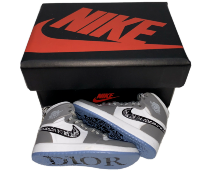 Jordan 1s 3d Mini Sneaker keychain Shoe keyring with box and bag Perfect Gift