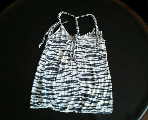WOMENS Gray & WHITE PATTERN TANK TOP,  SIZE LARGE